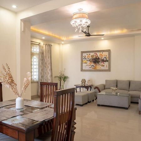 구와하티 The Urban Grandeur 1 B&B 외부 사진