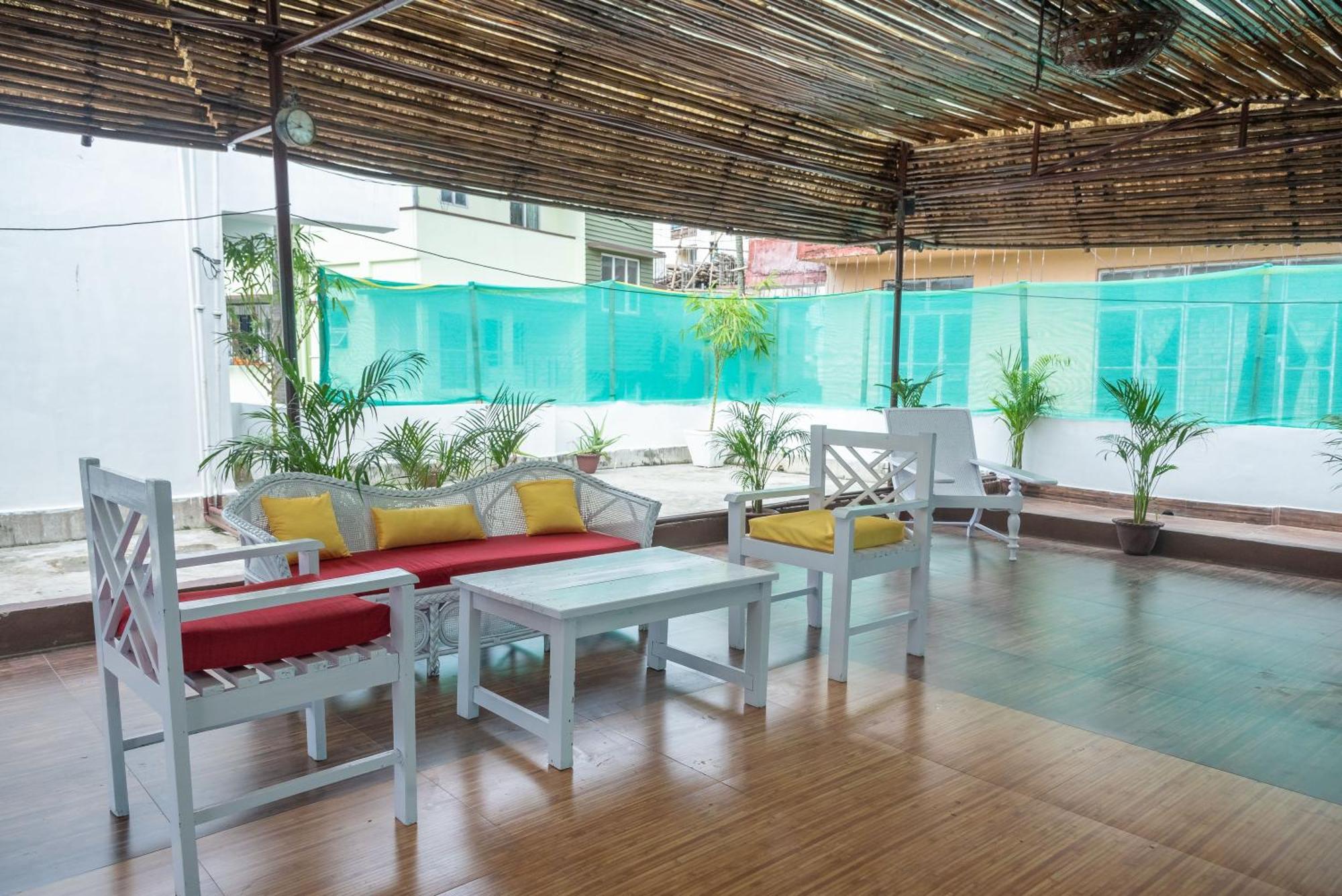 구와하티 The Urban Grandeur 1 B&B 외부 사진